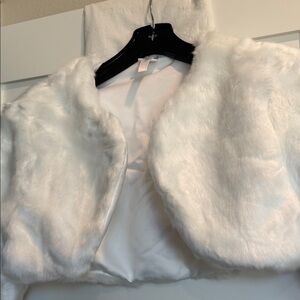 Chic White Faux Fur Teddy Shrug